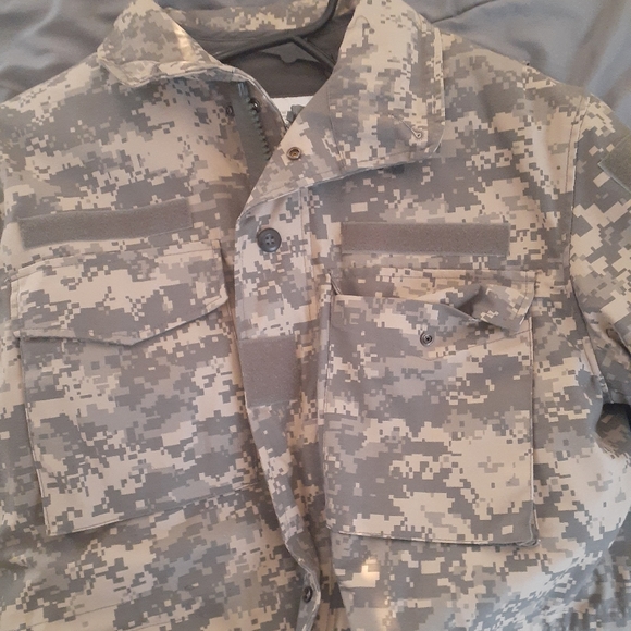 Rothco digital camouflage jacket - Picture 1 of 4